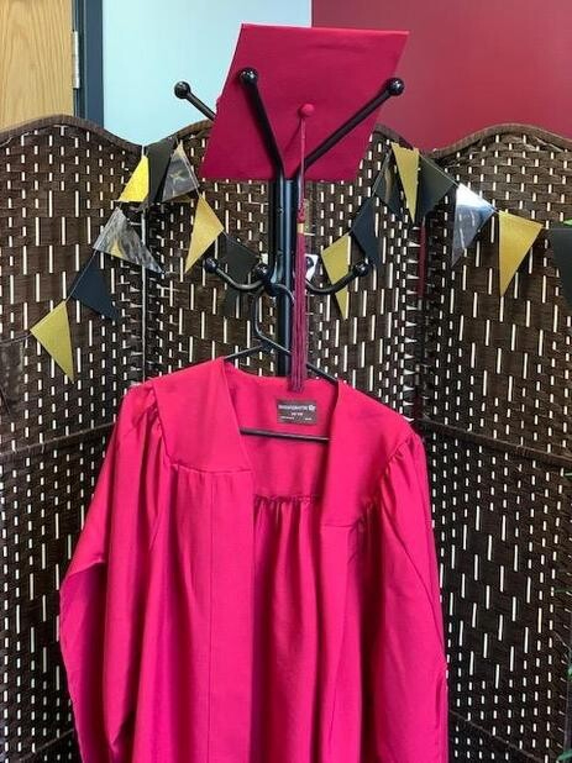 85c32e94 fad8 4f79 bbdf cc4ce1d0fb50 1x1